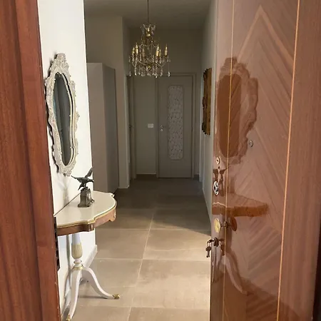 La Casa Di Anna - Eleganza Tra Antiche Mura Apartmán *